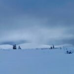 Before a snowmobile trip on Skärsjövålen